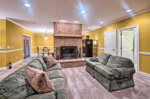 Extravagant Atglen Manor With Private 60 Acre Land!