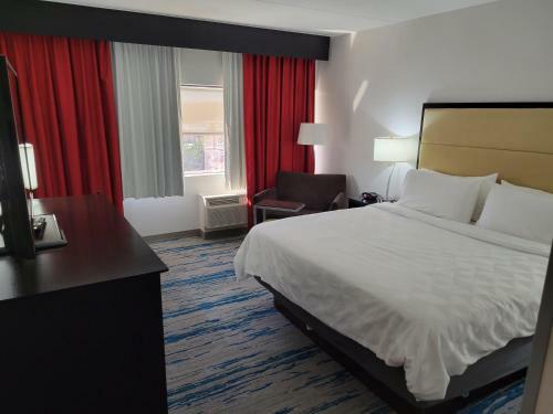 Hotel Inn At Fox Chase - Bw Premier Collection