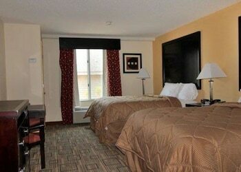 Hotel Quality Inn & Suites