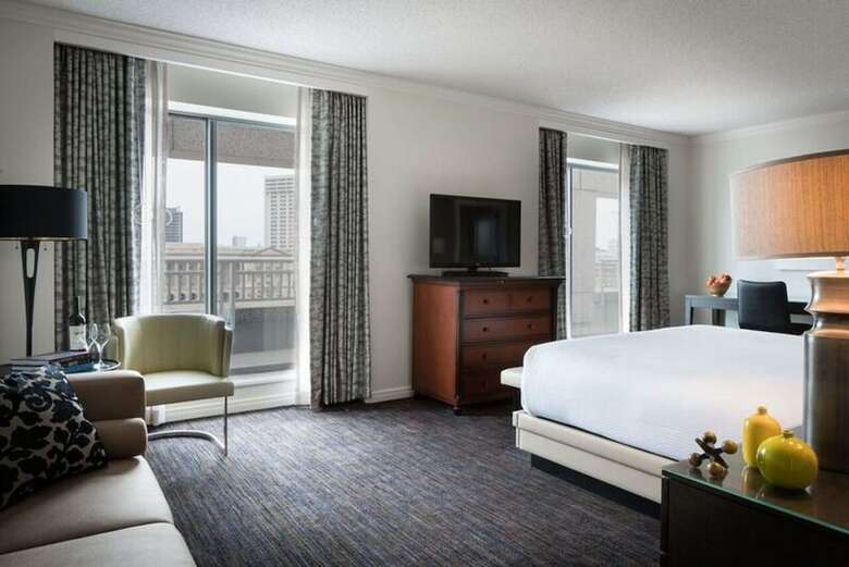 Hotel The Logan