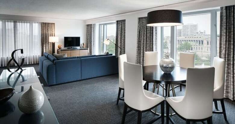 Hotel The Logan