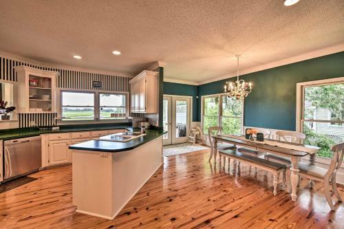 Exquisite Beaufort Home With Sunset Marsh Views!