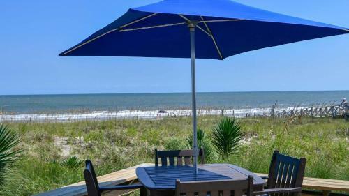 Beach Retreat By Peace Vacations