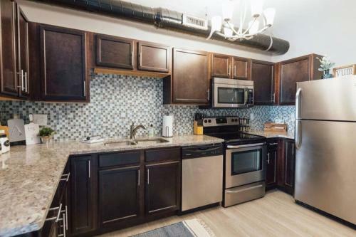 Apartamento Oasis On Main With Tempurpedic King Bed