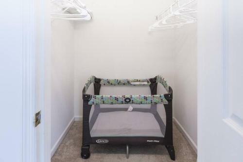 Beautiful Boho Condo In Johnson City, Tn King Bed