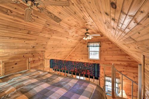 Peaceful Cabin With Fire Pit On Cross Creek Ranch!