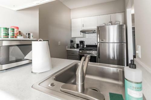 Apartamento Relaxing Getaway On Main Street Pool