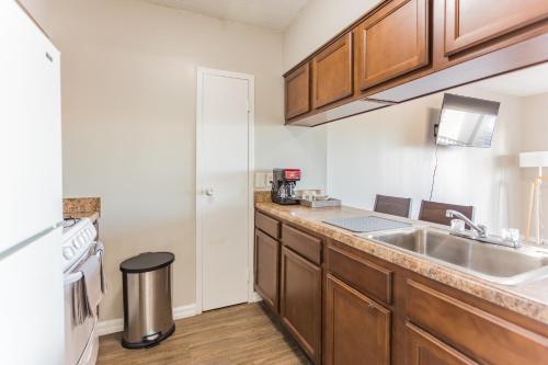Apartamento Downtown Memphis Studio - Walk Score 85 With Balcony