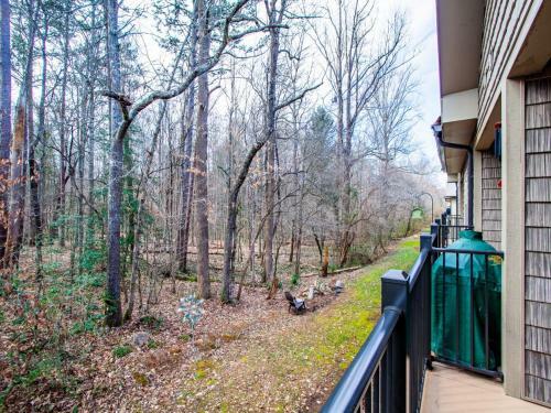 Abrams Retreat At Cades Cove With Mountain Views