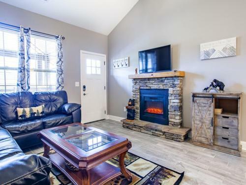 Abrams Retreat At Cades Cove With Mountain Views
