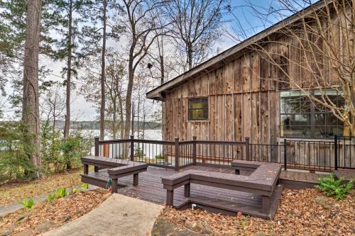 Lakefront Burkeville Gem With Boathouse And Dock!