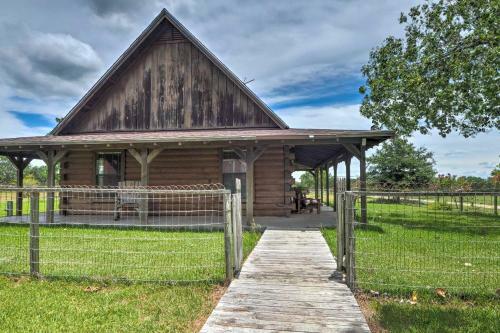 Rustic Carmine Log Cabin With Covered Porch On Farm!