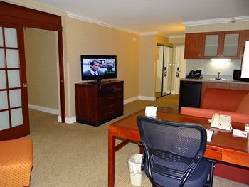 Crowne Plaza Hotel Monroe South Brunswick