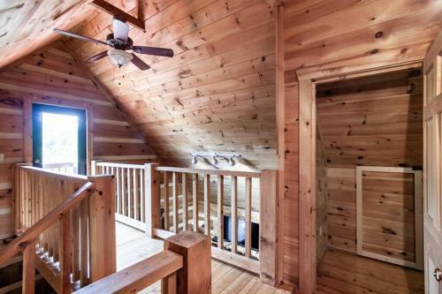 Bear Claw Cove - Hot Tub, Jacuzzi, Fireplace, View