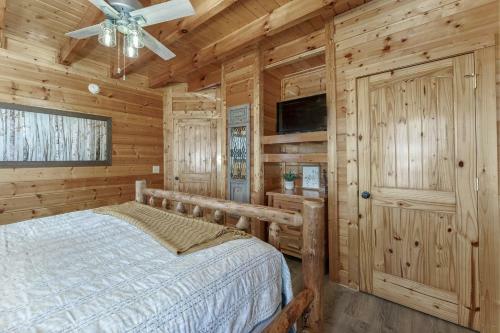 High Expectations - Mountain View, Game Room, Hot Tub