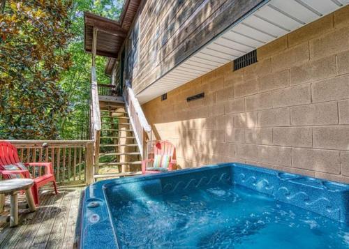 Magnolia Bearadise #311 By Aunt Bug's Cabin Rentals