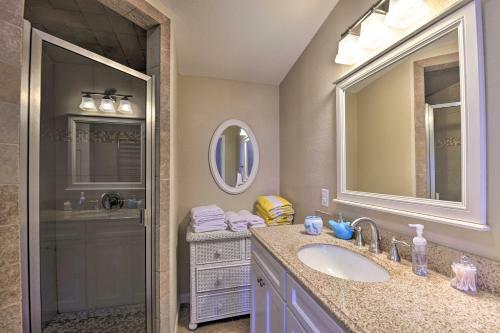 Spacious Granbury Home With Lakefront Outdoor Oasis!