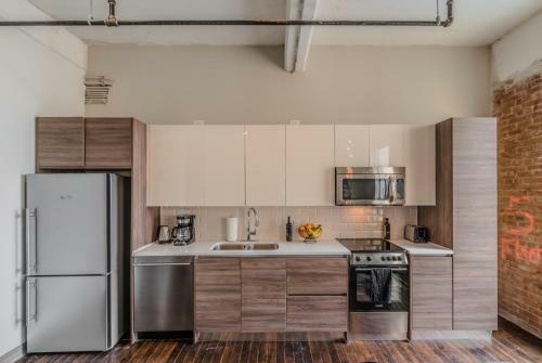 Regal Stays Corporate Apartments - Downtown Dallas