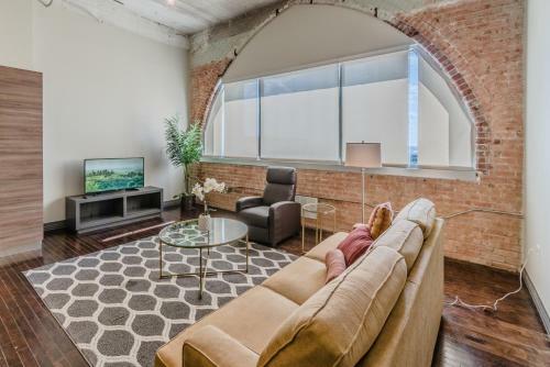Regal Stays Corporate Apartments - Downtown Dallas