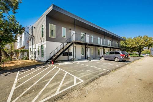 Apartamento Rare Vibrant Hidden Gem - 2 Mins From Downtown