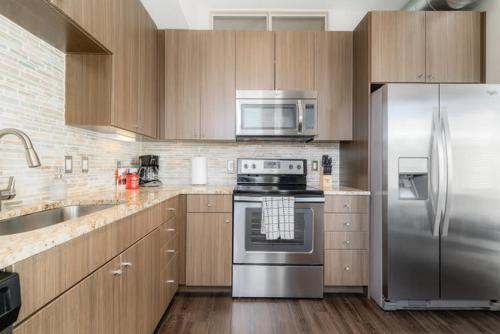 Bright Chic 1br Apartment By Stay Gia