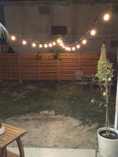 Apartamento Charming 2 - Bedroom Rental With Patio