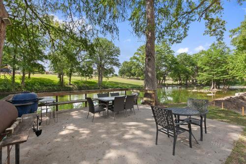 Apartamento New! Modern Riverfront Apt 5blks To Schlitterbahn!