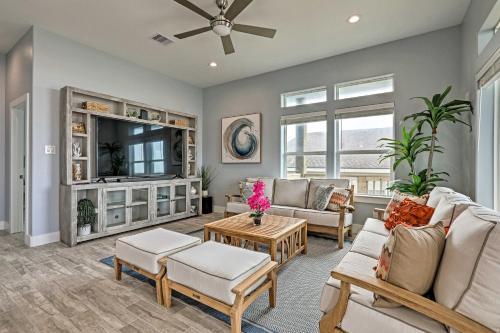 Villa Azul Galveston Home Modern And Beachfront!