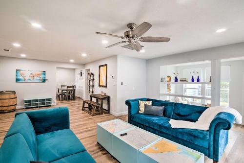 Bright And Airy Galveston Home Less Than 2 Mi To Beach!