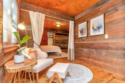 Hostal Montrose Hideaway - Private Guest Suite