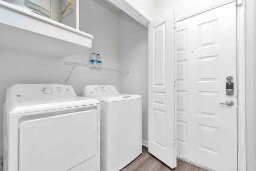 Apartamento Luxurious & Comfy 2 Bdr Apt With Gym