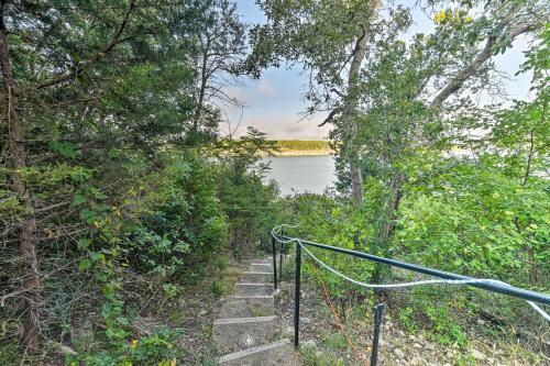 Temple Lakefront Hideaway 12 Miles To Downtown!
