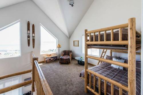 Kat's Kabin - Amazing Views And Accommodations!