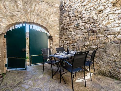 Modern Holiday Home In Minerve With Private Courtyard