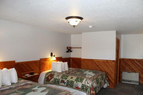 Alpine Motel Of Cooke City