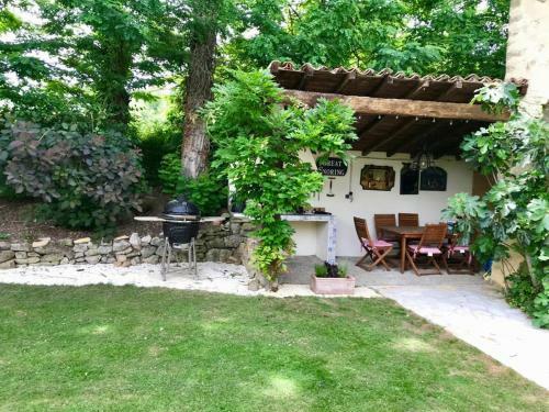 Hameau de Montcabirol - Pyr�n�es