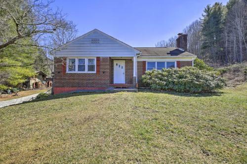 Quaint Creekside Home With Spacious Deck And Yard