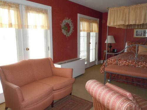 Bed & Breakfast Harbor House Inn