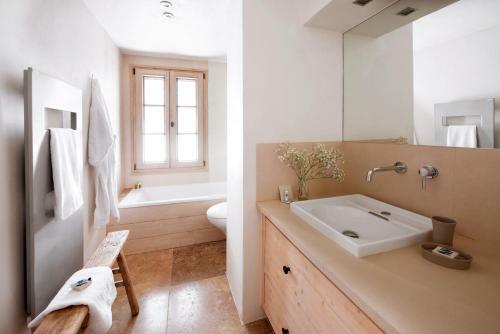 Chalet Debussy - Our Elegant Farmhouse