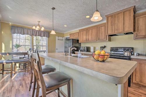 Quiet And Inviting Home With Grill Dogs Welcome!