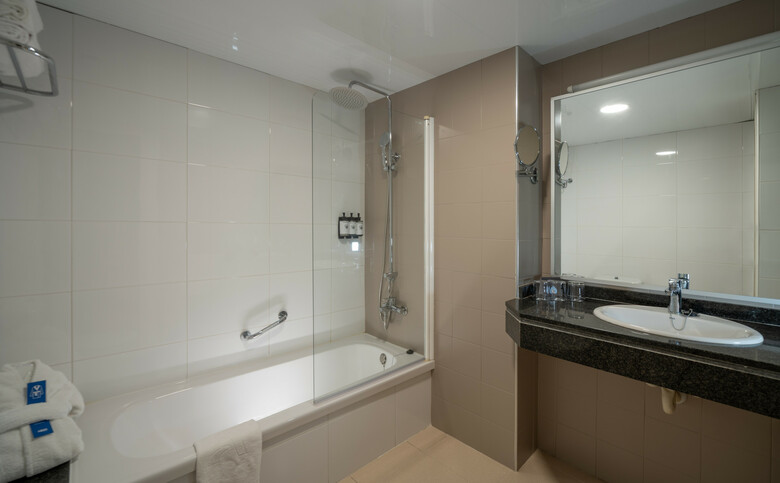 Aqua Hotel The Breeze & Spa - Adults Only (+18)