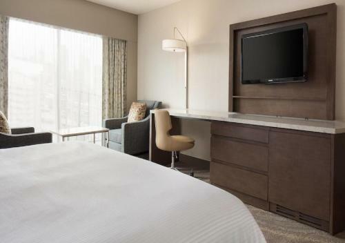 The Westin Crown Center Hotel