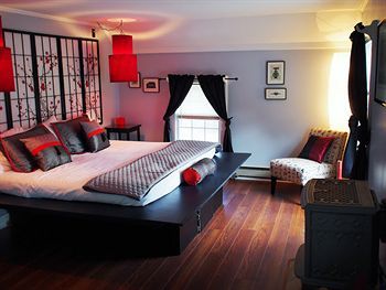 Admiral Peary Inn Bed & Breakfast