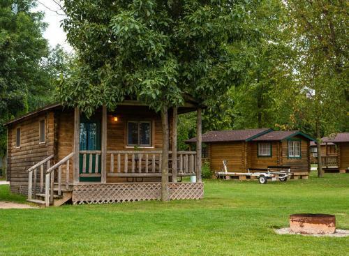 Fremont Jellystone Park Cottage 28