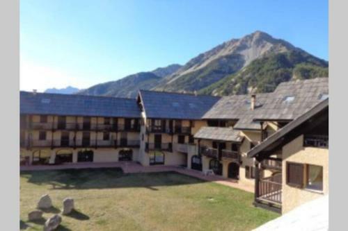 Apartamento Loue Studio de Vacances R�nov� � N�vache
