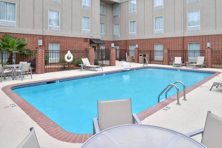 Holiday Inn Express Hotel & Suites Lafayette