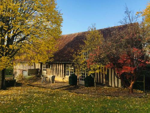 Demeure Normande Authentique En Bord de Rivi�re