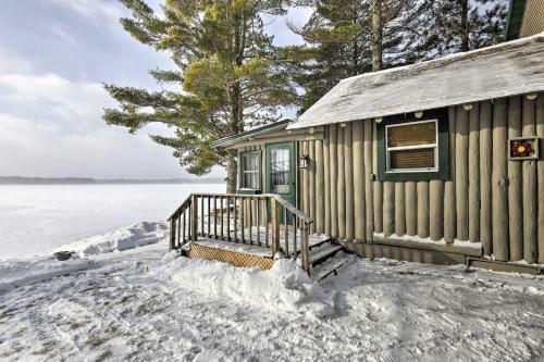 Charming Lost Lake Cabin Fish, Boat And Hunt!