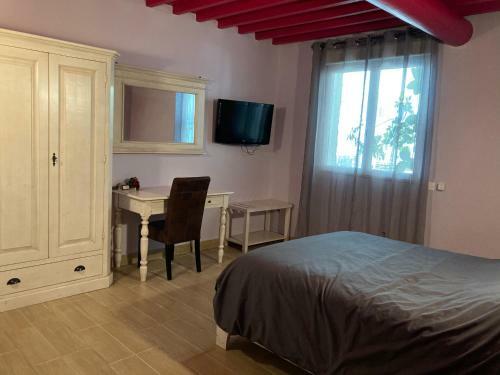 Hostal La Maison Des Alpilles