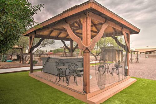 Phoenix Ranch Home With Private Hot Tub And Yard!